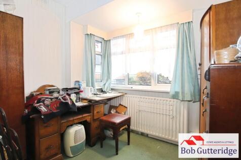 BEDROOM THREE (FRONT)