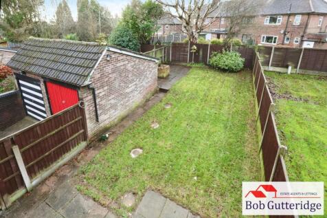 ENCLOSED REAR GARDEN