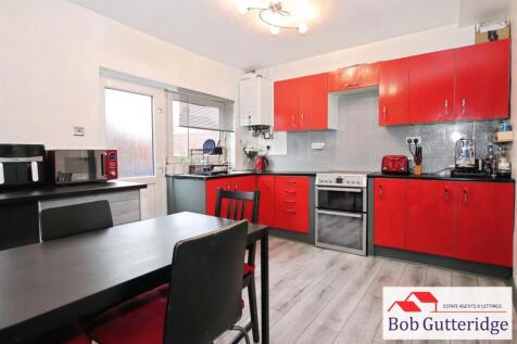 FITTED KITCHEN / DINER