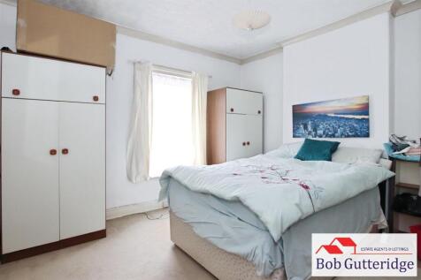 BEDROOM ONE (FRONT)