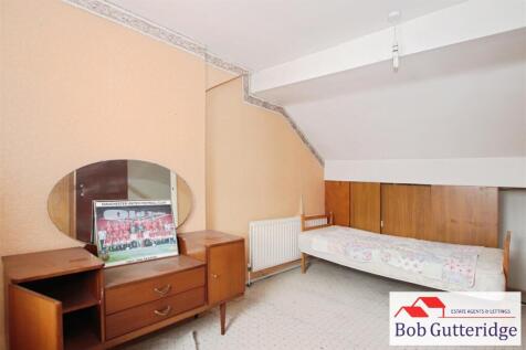 USABLE LOFT SPACE