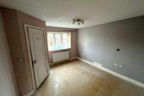 Bedroom One.jpg