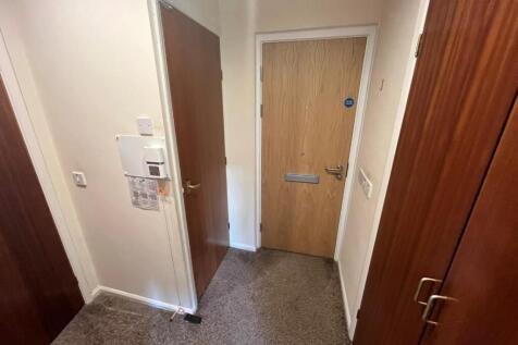 Hallway.jpg