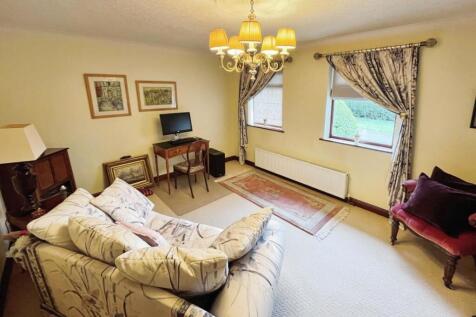 7b9c9589-Bedroom 20Two.jpg