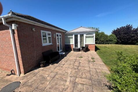 Patio area to rear.jpg