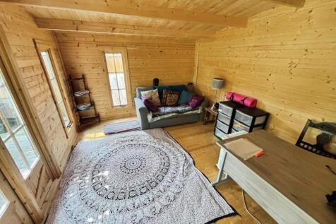 1d798e36-Summer 20House.jpg