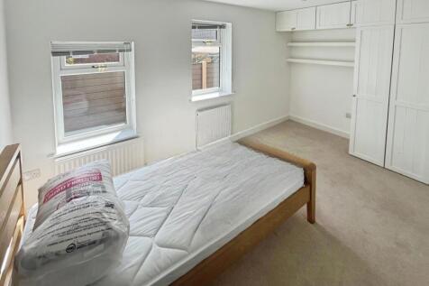 pbox-bedroom-321554.jpg