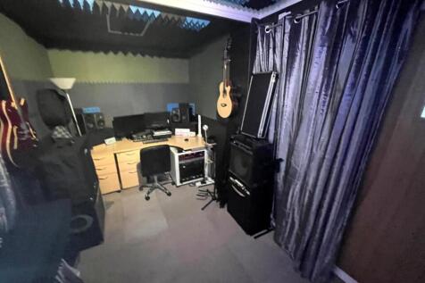 Studio.jpg