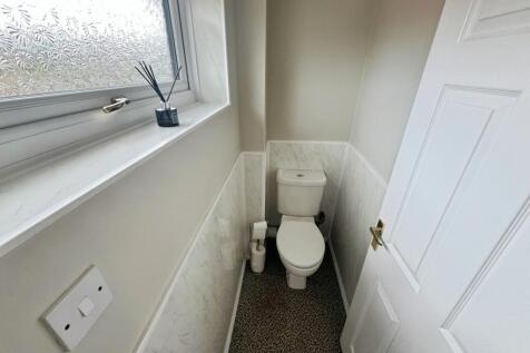 pbox-bathroom-333062.jpg