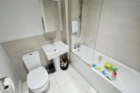 pbox-bathroom-335893.jpg