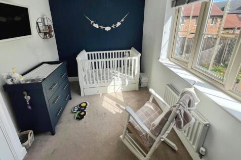 pbox-bedroom-335893.jpg