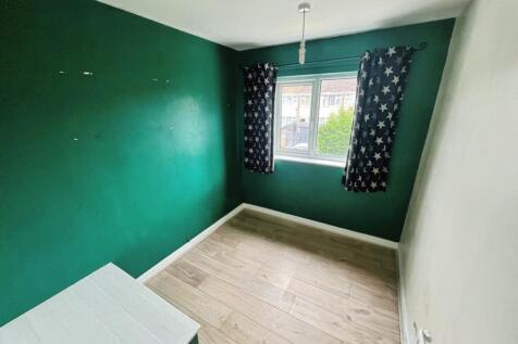 pbox-bedroom-339795.jpg