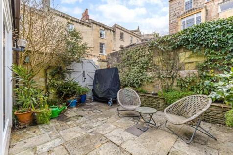 Courtyard Garden