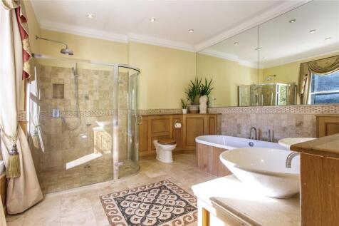 En Suite Bathroom