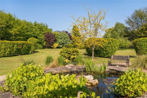 Pond &amp; Gardens