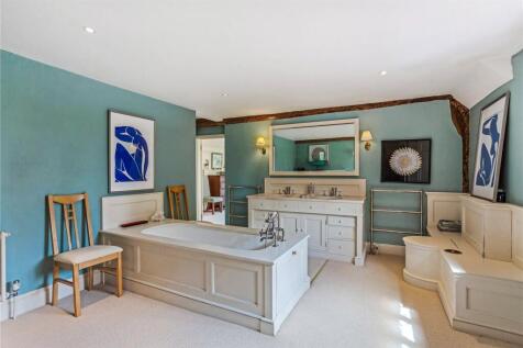 En Suite Bathroom