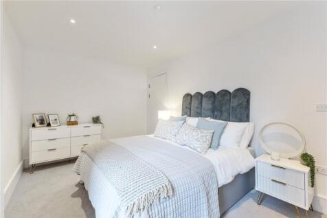 Show Apartment
