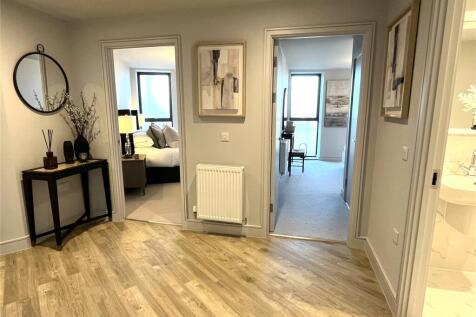 Show Apartment