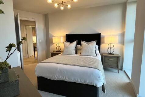 Show Apartment