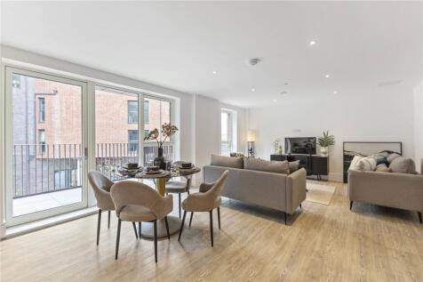 Show Apartment