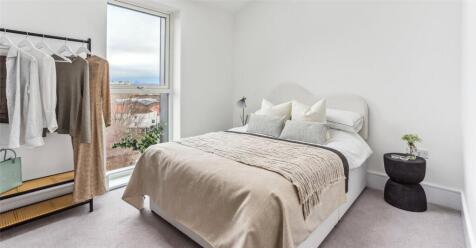 Show Apartment