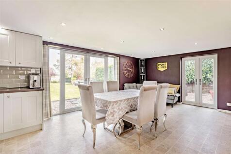 Kitchen/Family Room