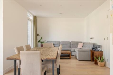 Dining/Family Room