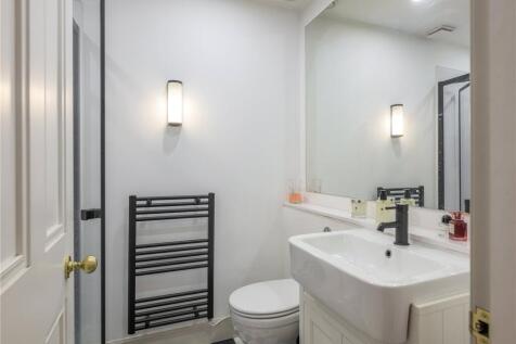 En Suite Shower Room
