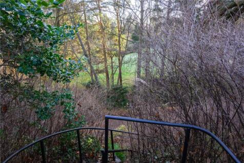 Access To Lade Braes