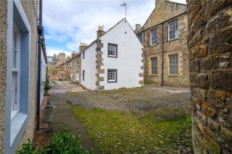 Courtyard/Rose Lane
