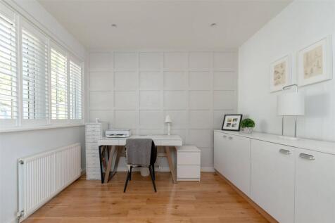 Study / Bedroom