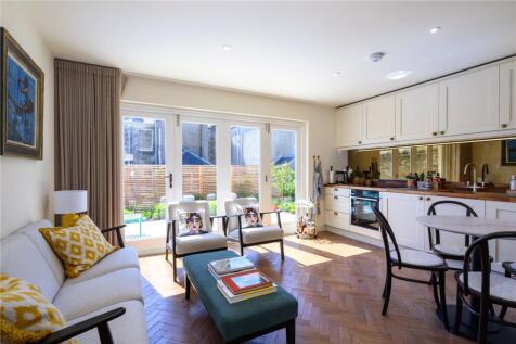 Living Room/Kitchen