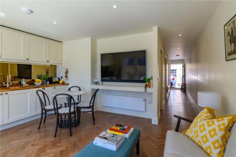 Living Room/Kitchen