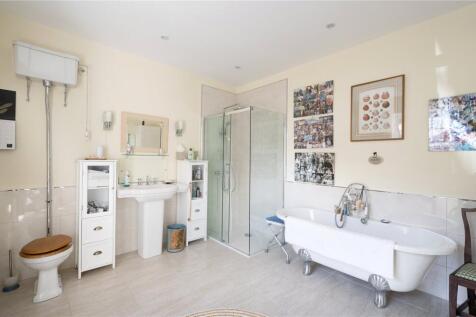 Cottage Bathroom