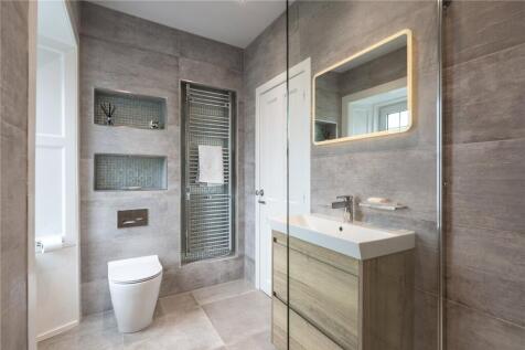1st Floor Shower