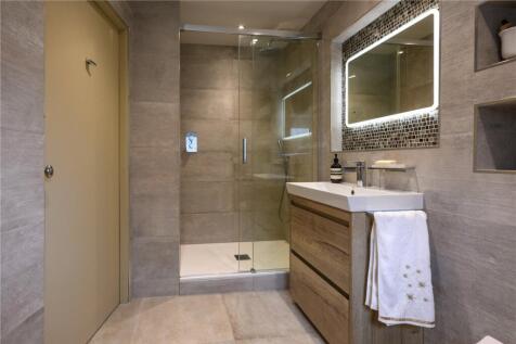 Ground Floor Shower