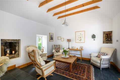 Kitchen / Dining