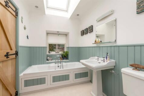 En Suite Bathroom