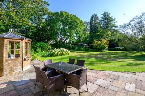 Terrace &amp; Garden