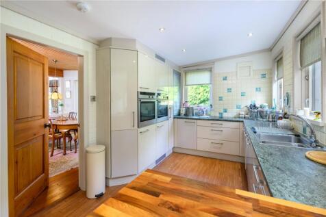 Kitchen/ Breakfast