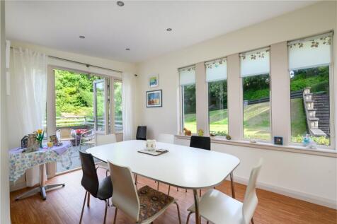 Kitchen/ Breakfast