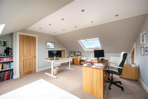 Bedroom/Office