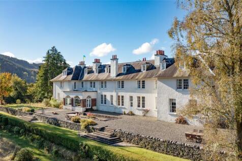 Invertrossachs House