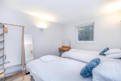 8629578-interior17.jpg