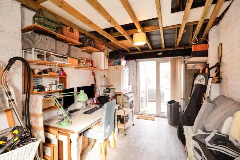Studio/Utility