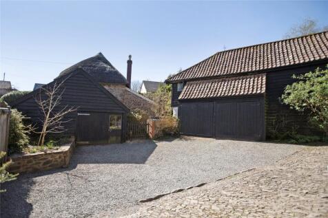 Courtyard &amp; Barns