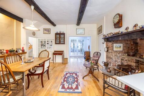 Breakfast Room