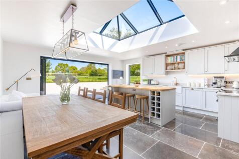 Breakfast Room