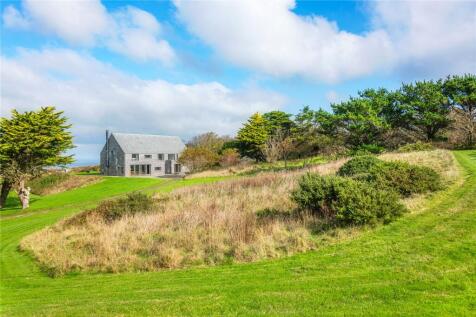 Gardens &amp; Setting