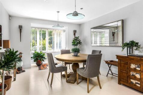 Breakfast Room